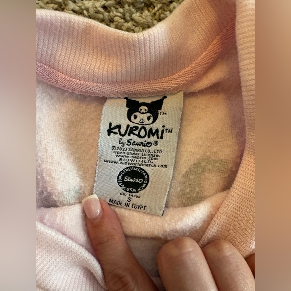 Sanrio Kuromi Pink Sweatshirt | Size Small | Cute Graphic Crewneck - Picture 8 of 9